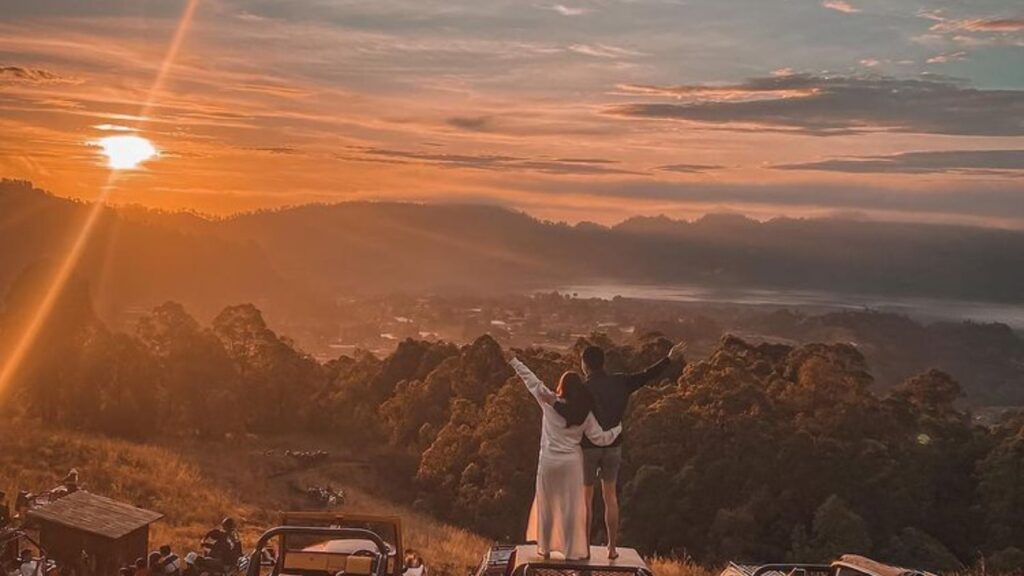 Matahari terbit gunung batur