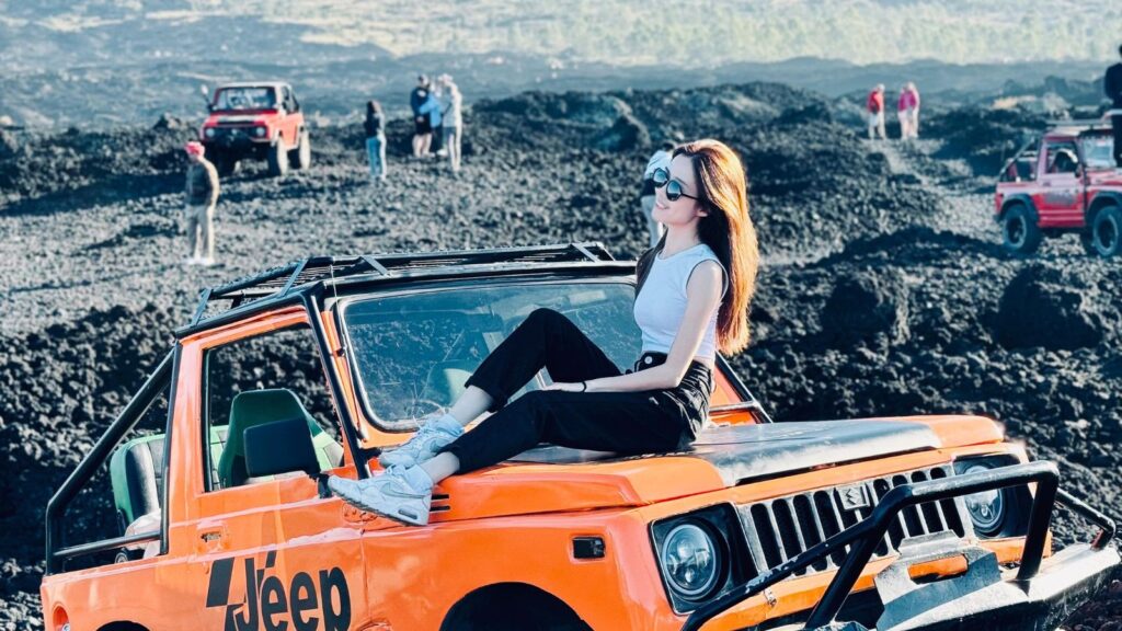 Black lava Gunung Batur jeep tour